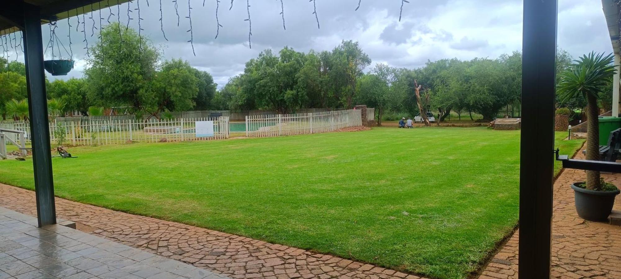 Kareespruit Game Ranch & Guest House Zeerust Dış mekan fotoğraf